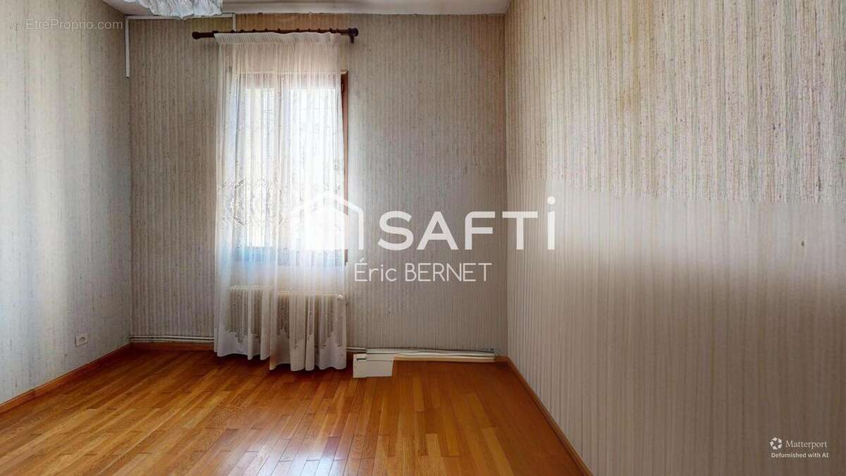 Photo 6 - Maison à BRON