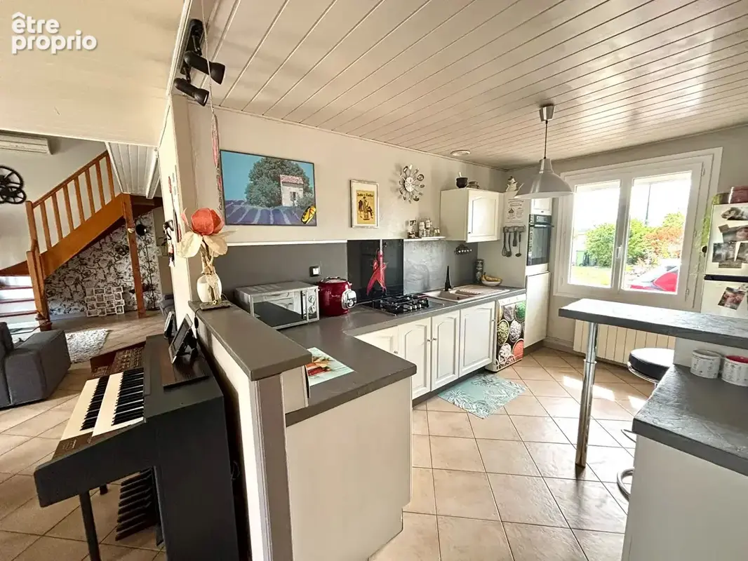 Maison Balan 6 pièces 173m2 sur un terrain de 1632m² avec piscine - photo 11
