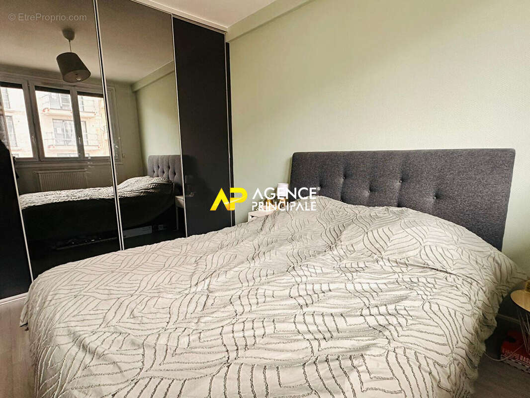 Appartement à SARTROUVILLE