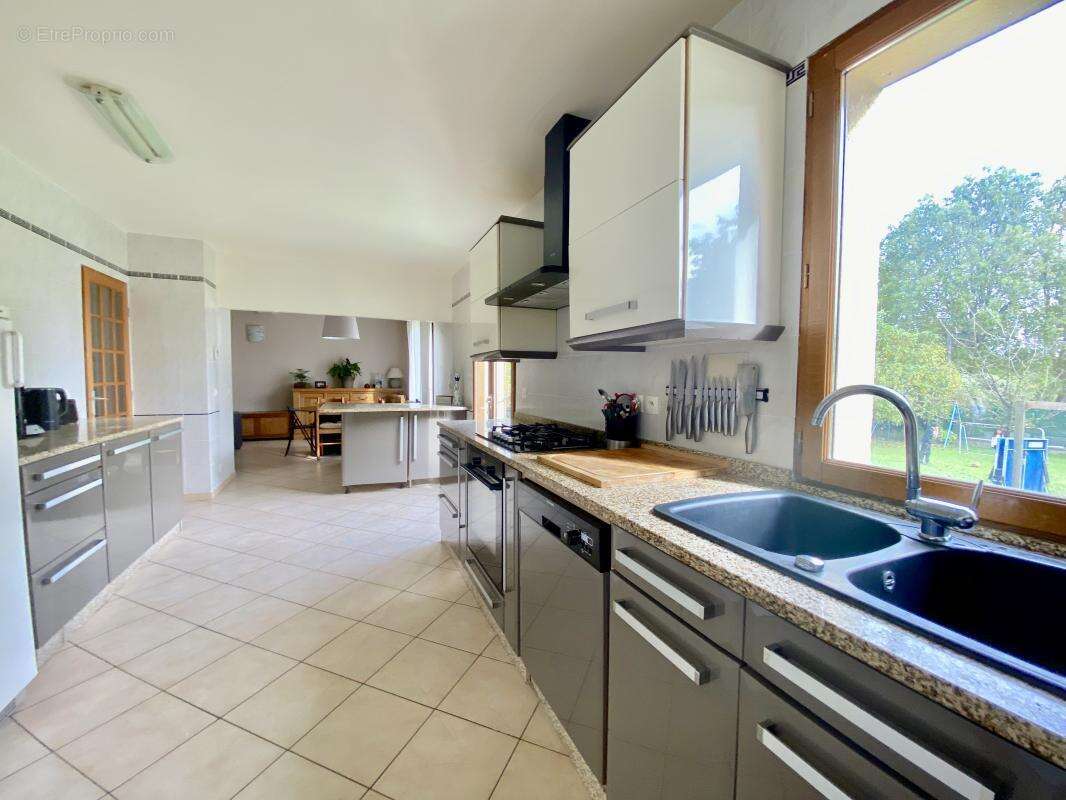 Maison à AUVERS-SUR-OISE