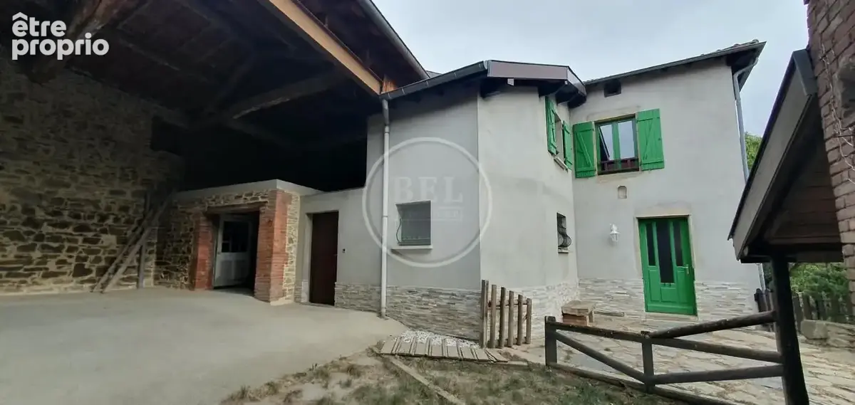 Maison 4 pièces 89 m² à vendre à Saint-Genis-L'argentiere (69610) - photo 2