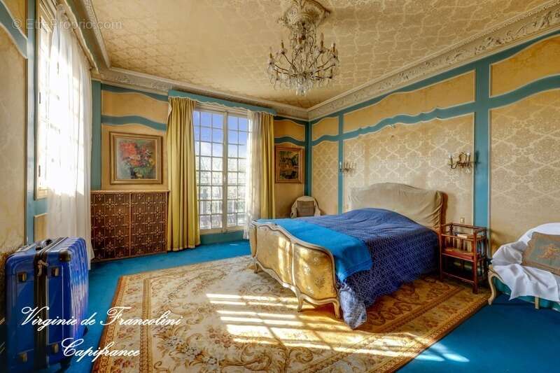 Maison à SAINT-MAUR-DES-FOSSES