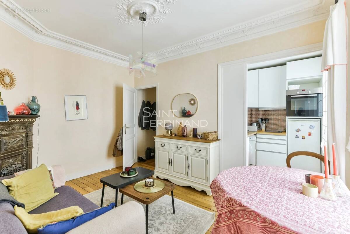 Appartement à PARIS-15E