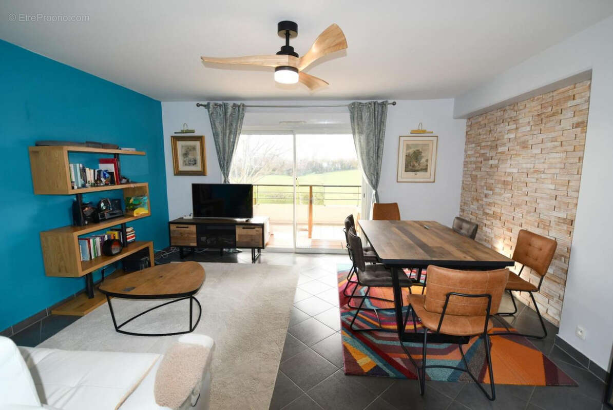 Appartement à PREVESSIN-MOENS