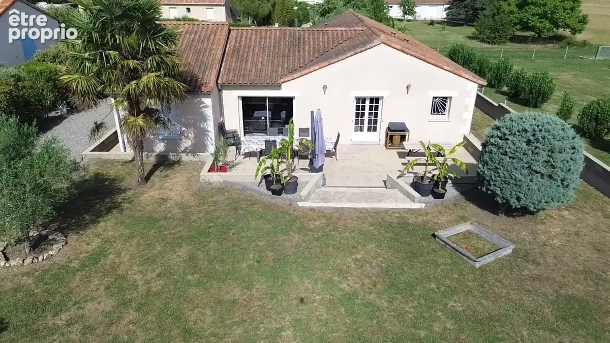 maison 2010 Plain pied - 4 chambres -garage et grand jardin - photo 16