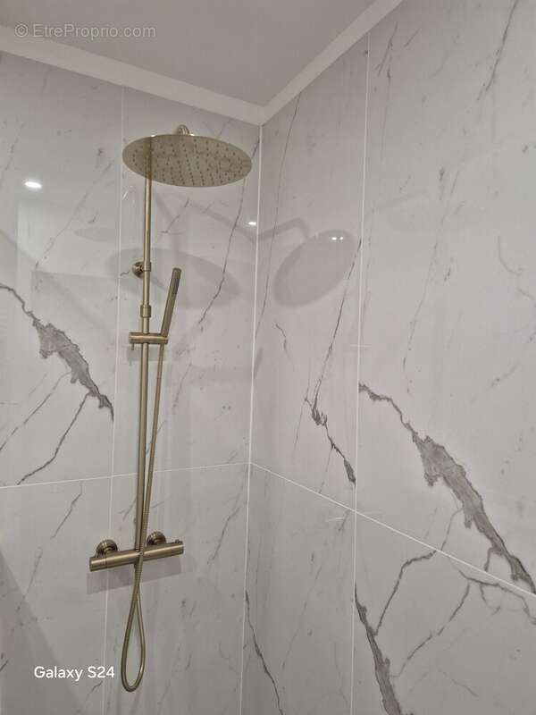 salle de douches - Appartement à HONFLEUR