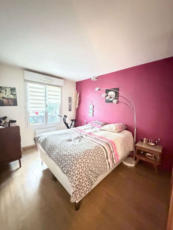 Appartement à SARTROUVILLE