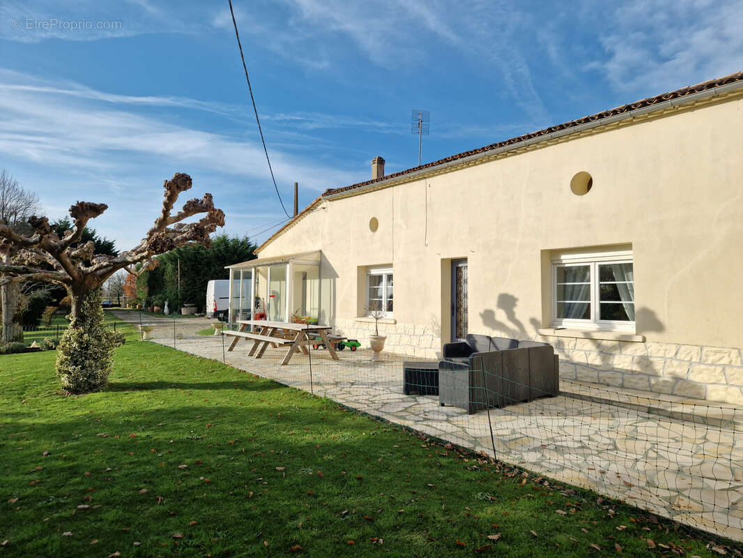 Maison à BLASIMON