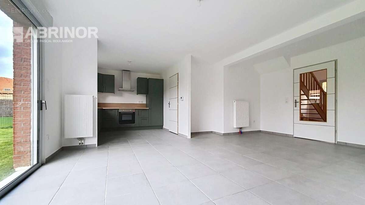 Maison à BOURGHELLES