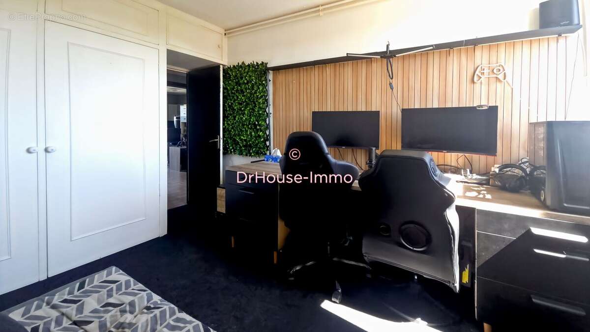 Appartement 61 m² à Nozay  - photo 20