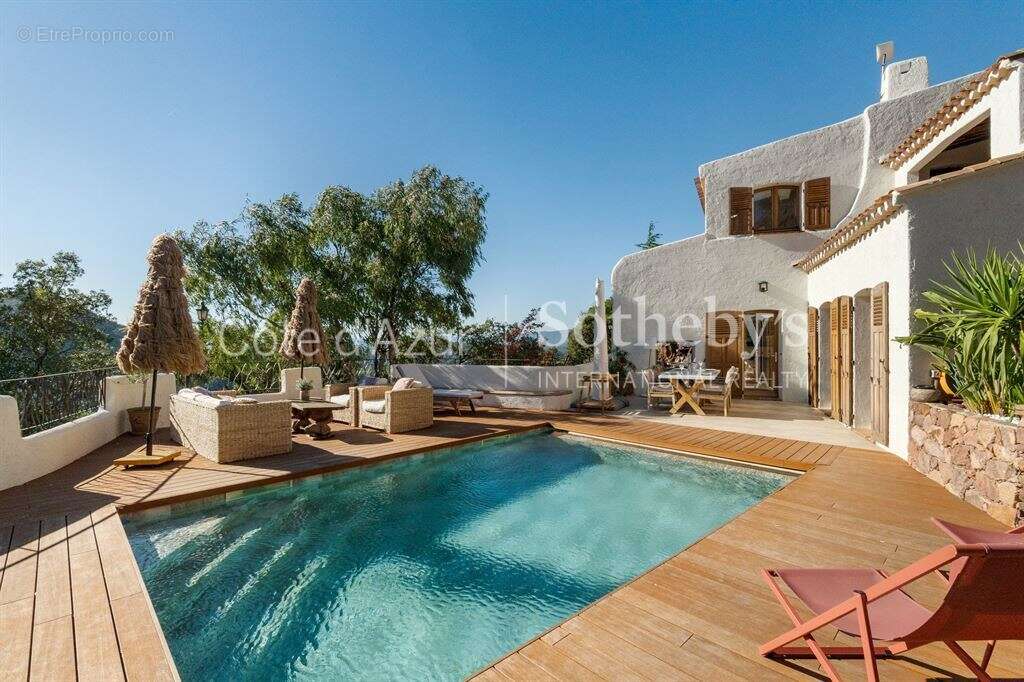 Maison à LES ADRETS-DE-L'ESTEREL