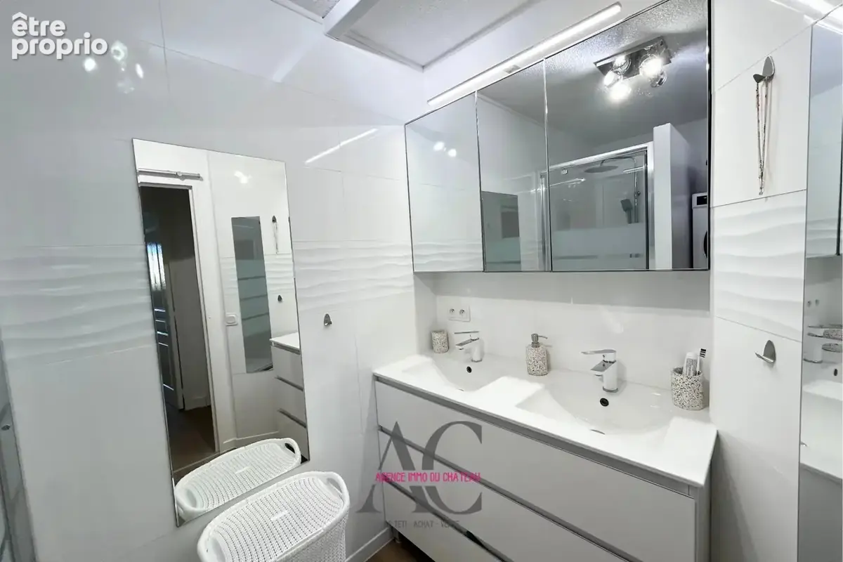 Vente appartement T4 – 93 m² avec terrasses et garage – Solliès-Pont - photo 11