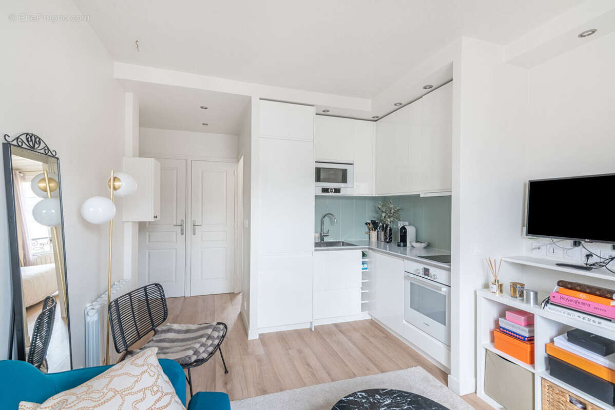 Appartement à PARIS-18E