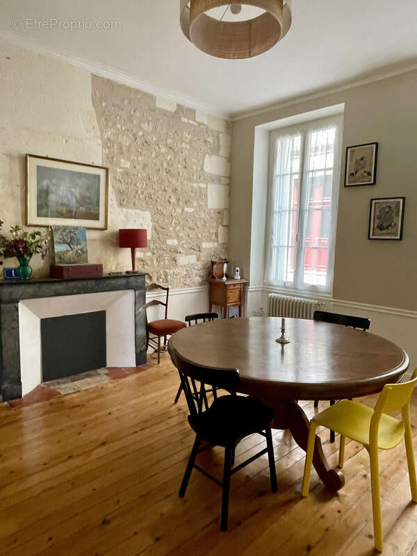 Maison à CHATEAUNEUF-SUR-CHARENTE