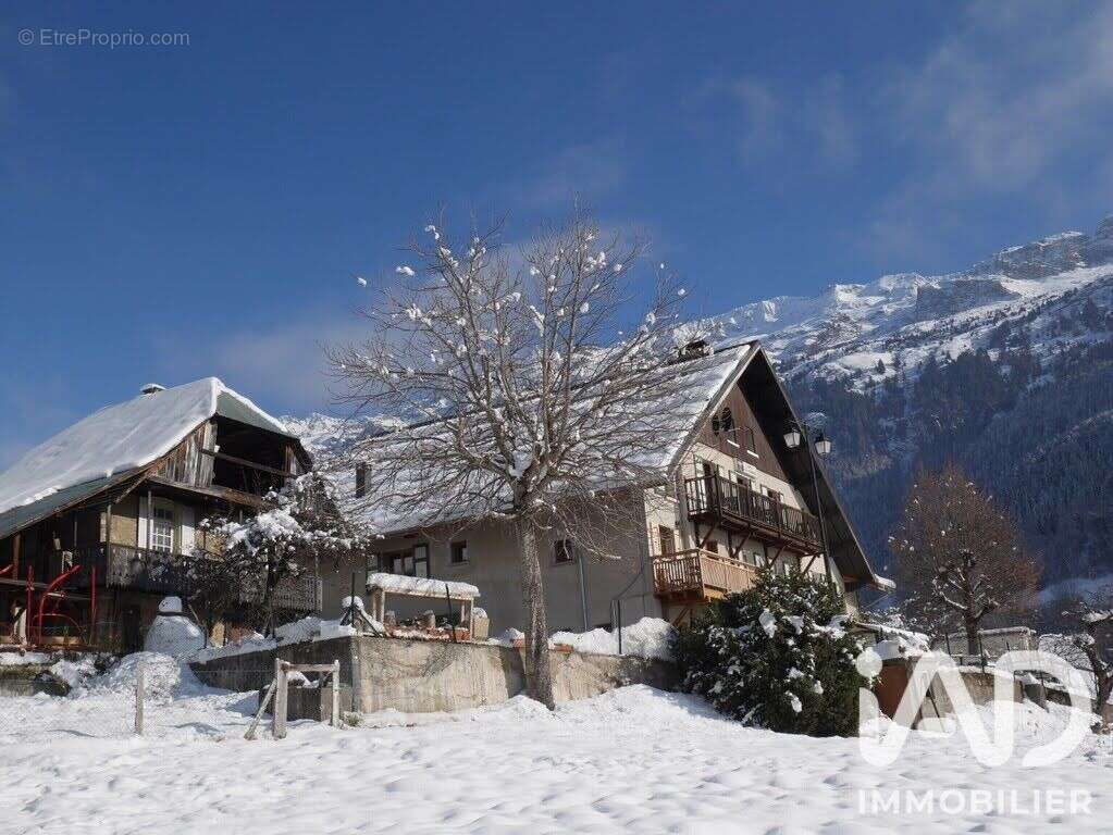 Maison 512 m² à Vaujany  - photo 3