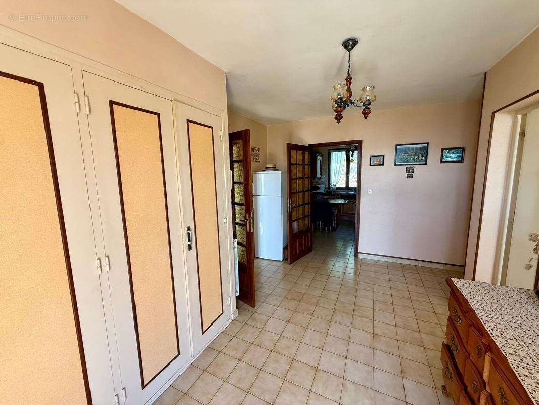 Maison à LABLACHERE