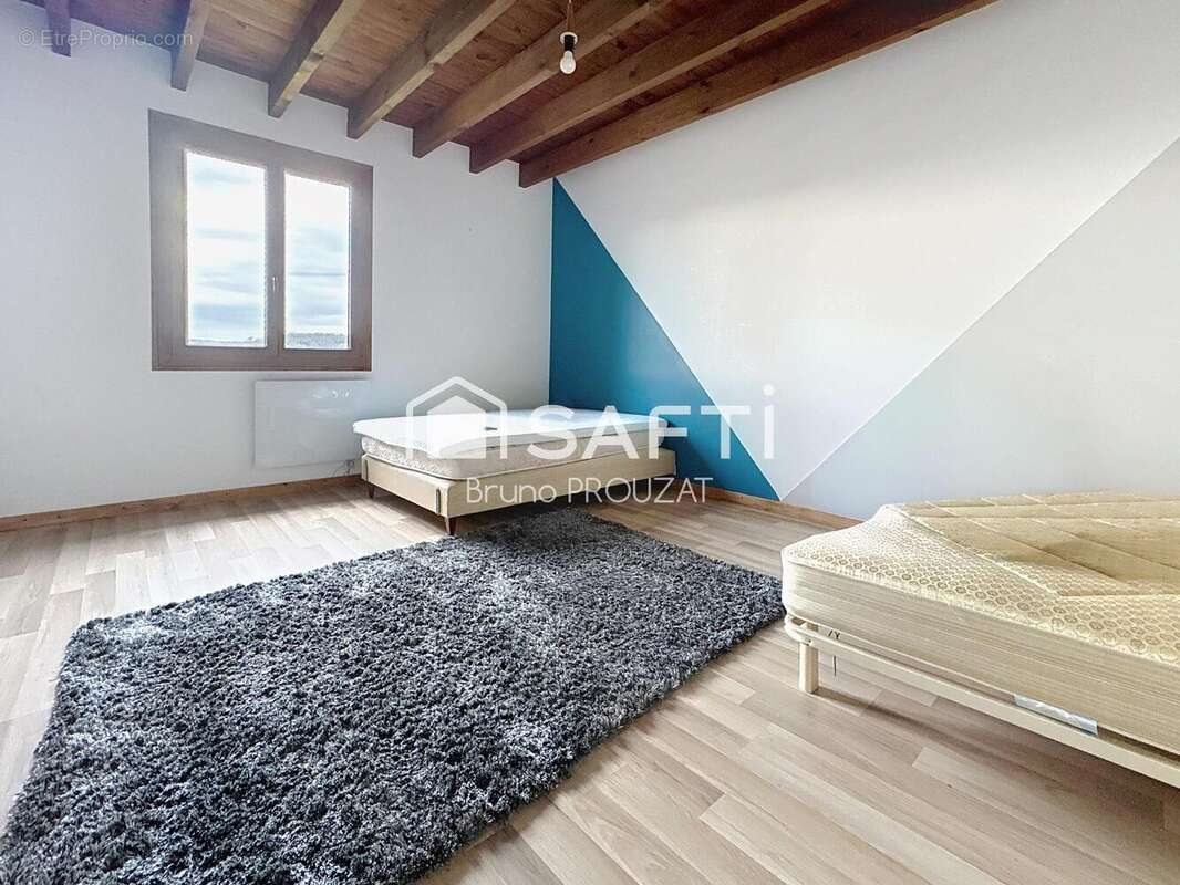 Maison 225 m² à Angeville  - photo 7
