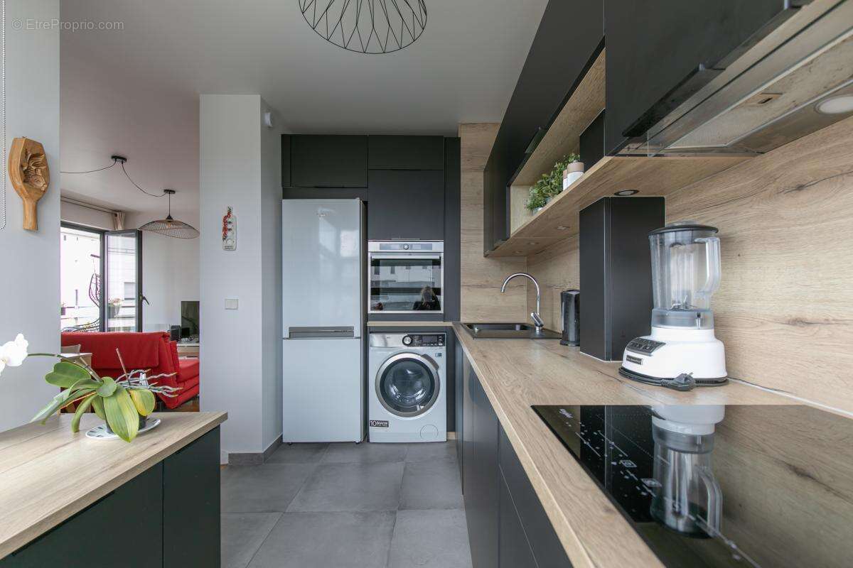 Appartement à PARIS-12E
