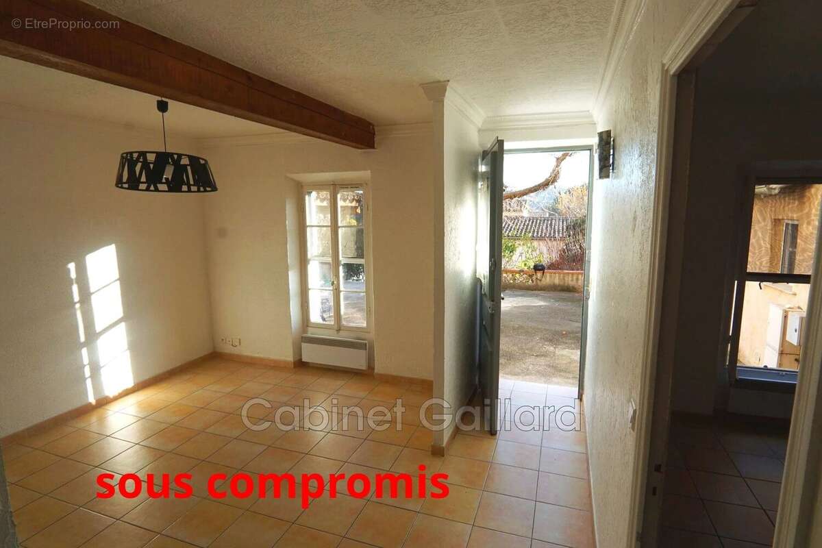 Appartement à PEYMEINADE