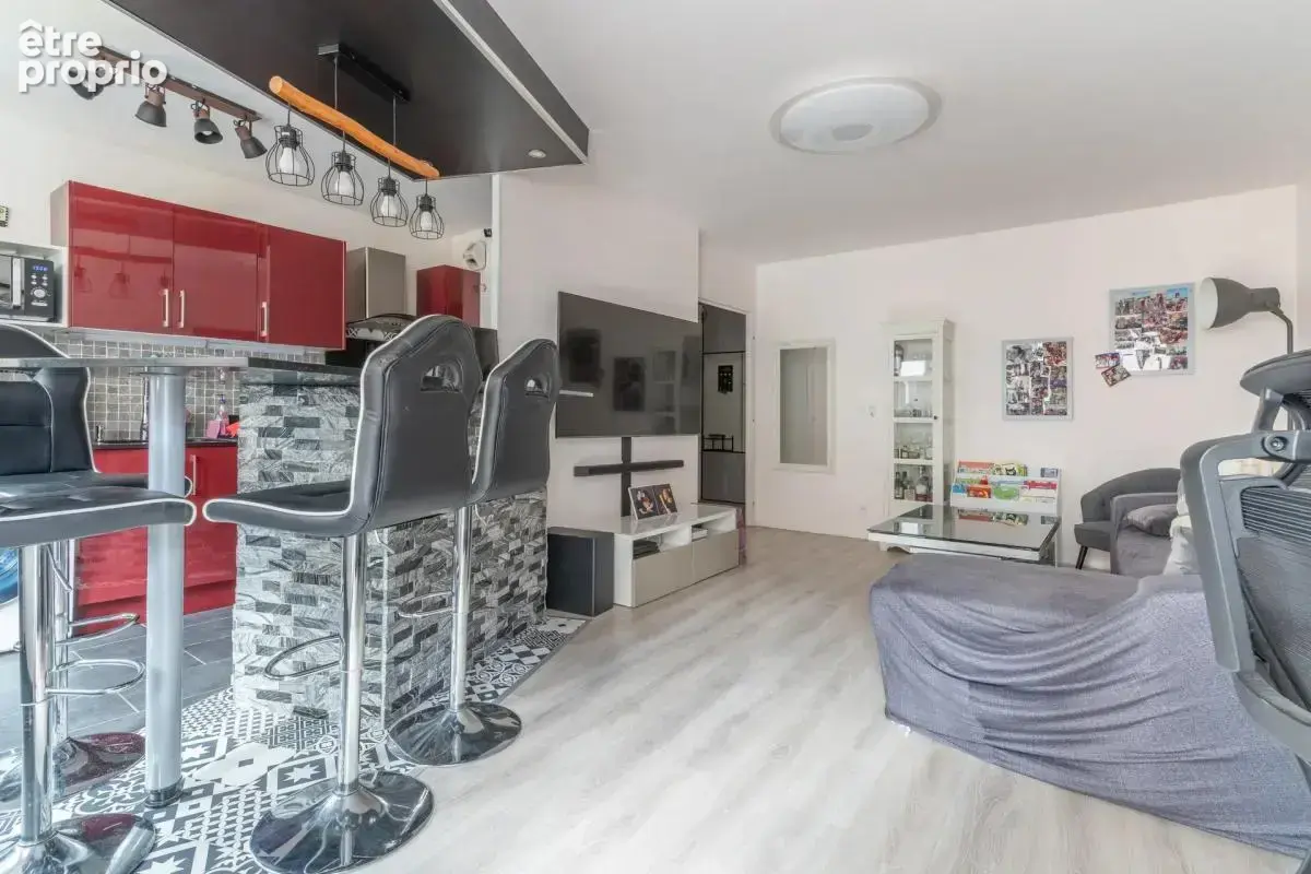 Appartement 3 pièces de 67 m² à Suresnes - photo 2