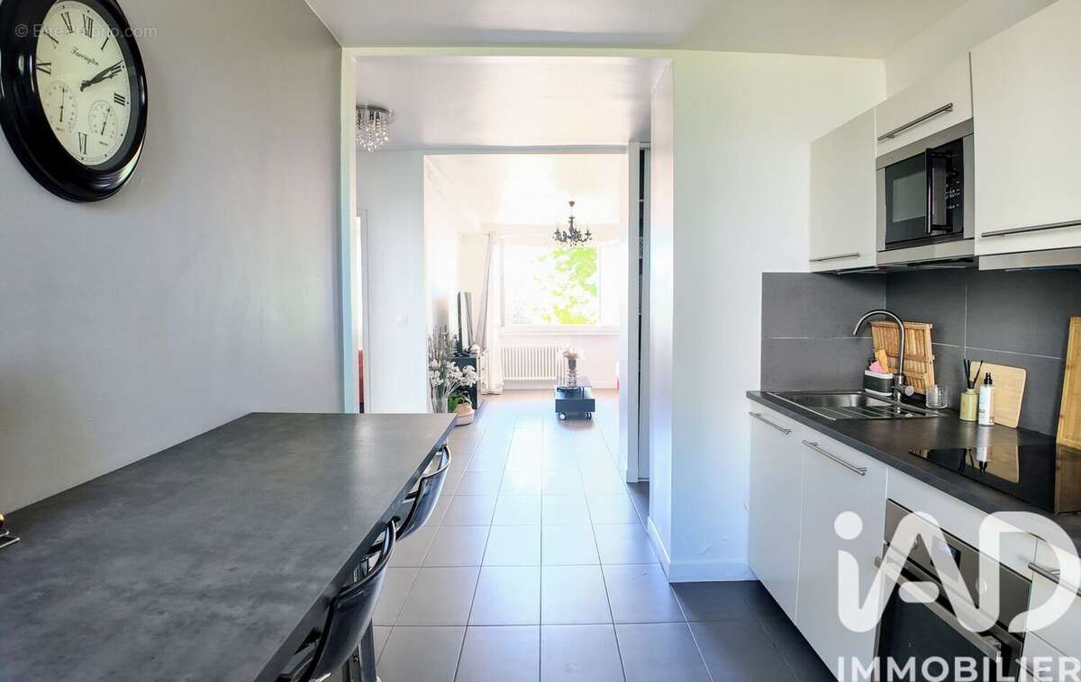 Photo 3 - Appartement à SAINT-ETIENNE
