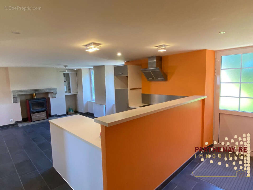 Maison à SAINT-PARDOUX