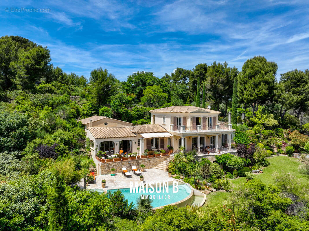 Maison à ROQUEVAIRE