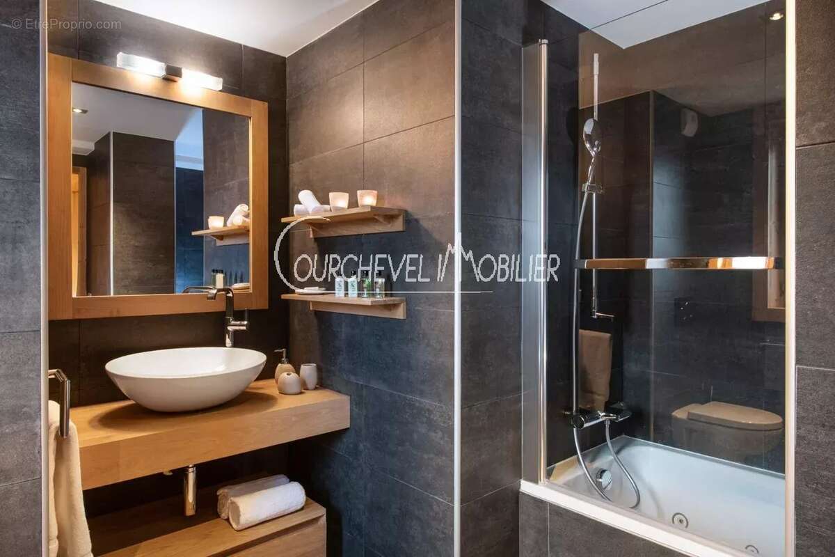 Appartement à LA PERRIERE