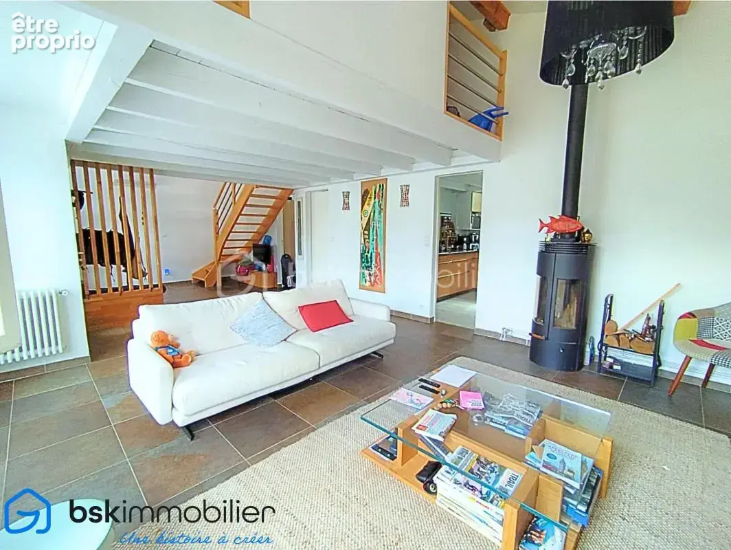 Maison F4 de 115 m²  PRES D'ARENES - photo 2
