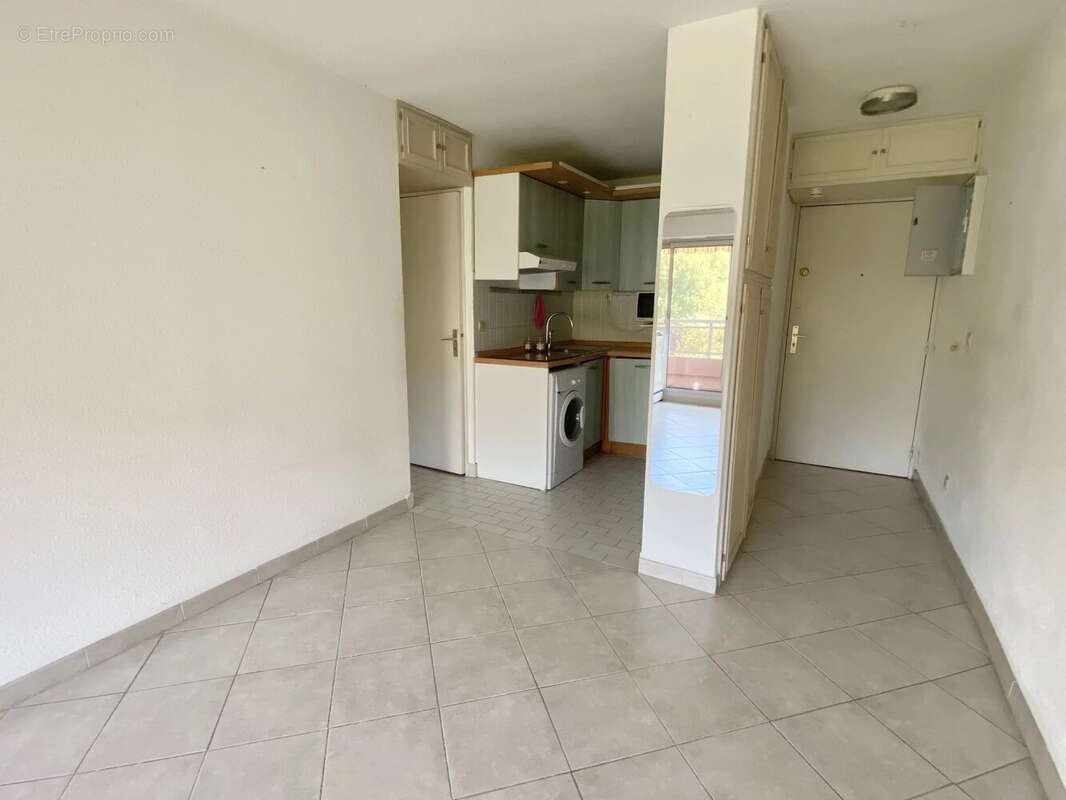 Appartement à ROQUEBRUNE-CAP-MARTIN