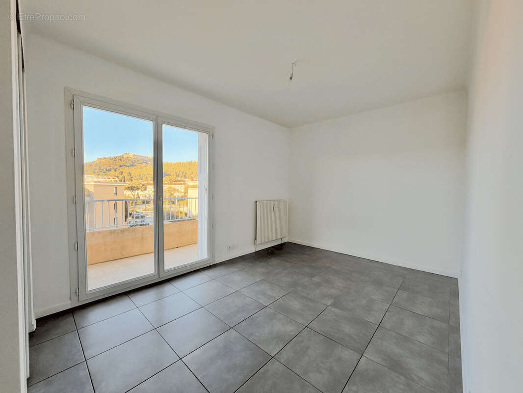 Appartement à SIX-FOURS-LES-PLAGES