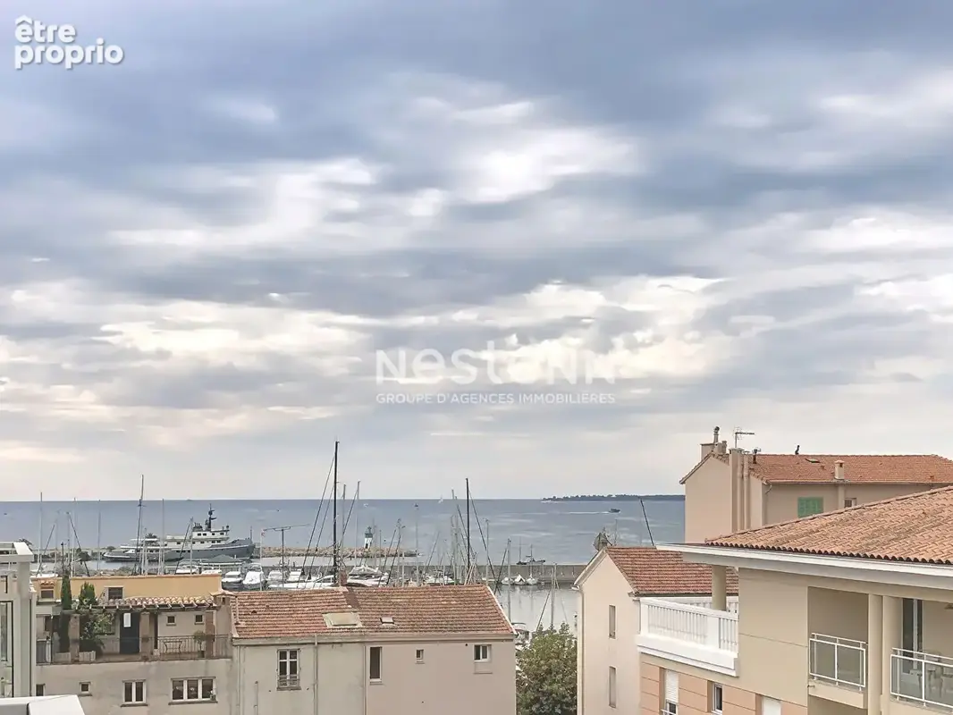 Appartement à VALLAURIS