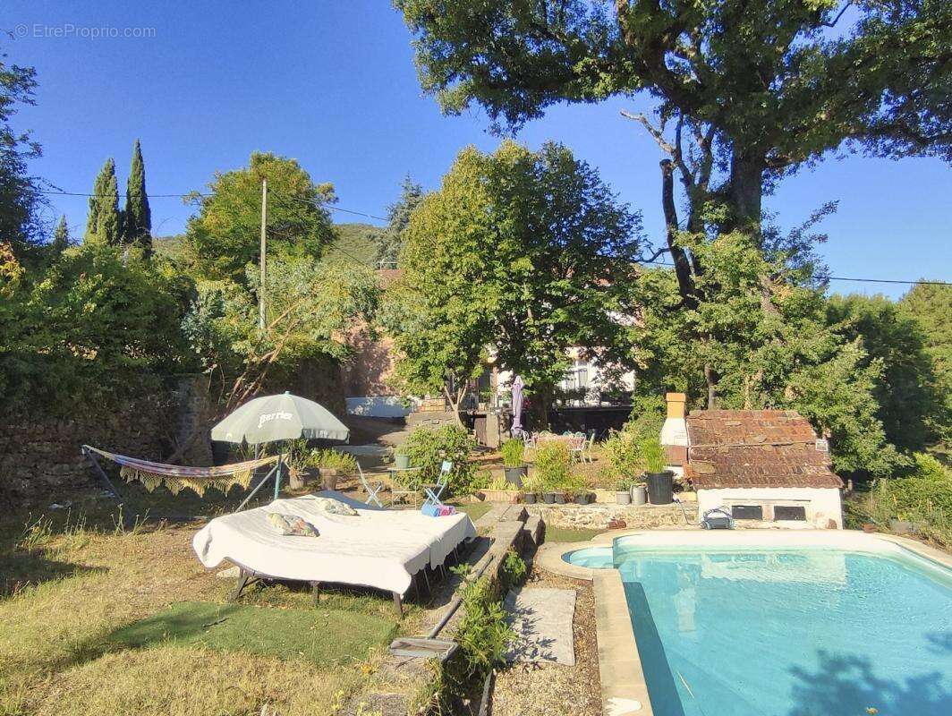 Maison à MOLIERES-SUR-CEZE