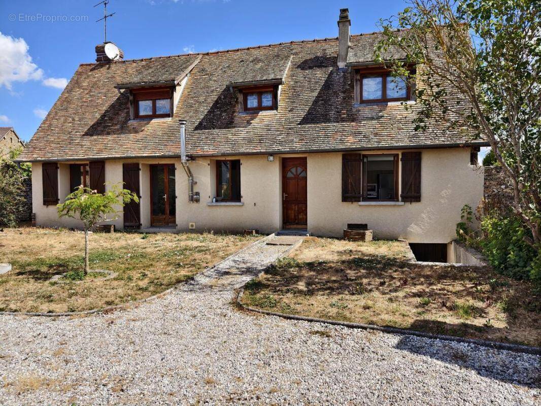 Maison à LE PLESSIS-HEBERT