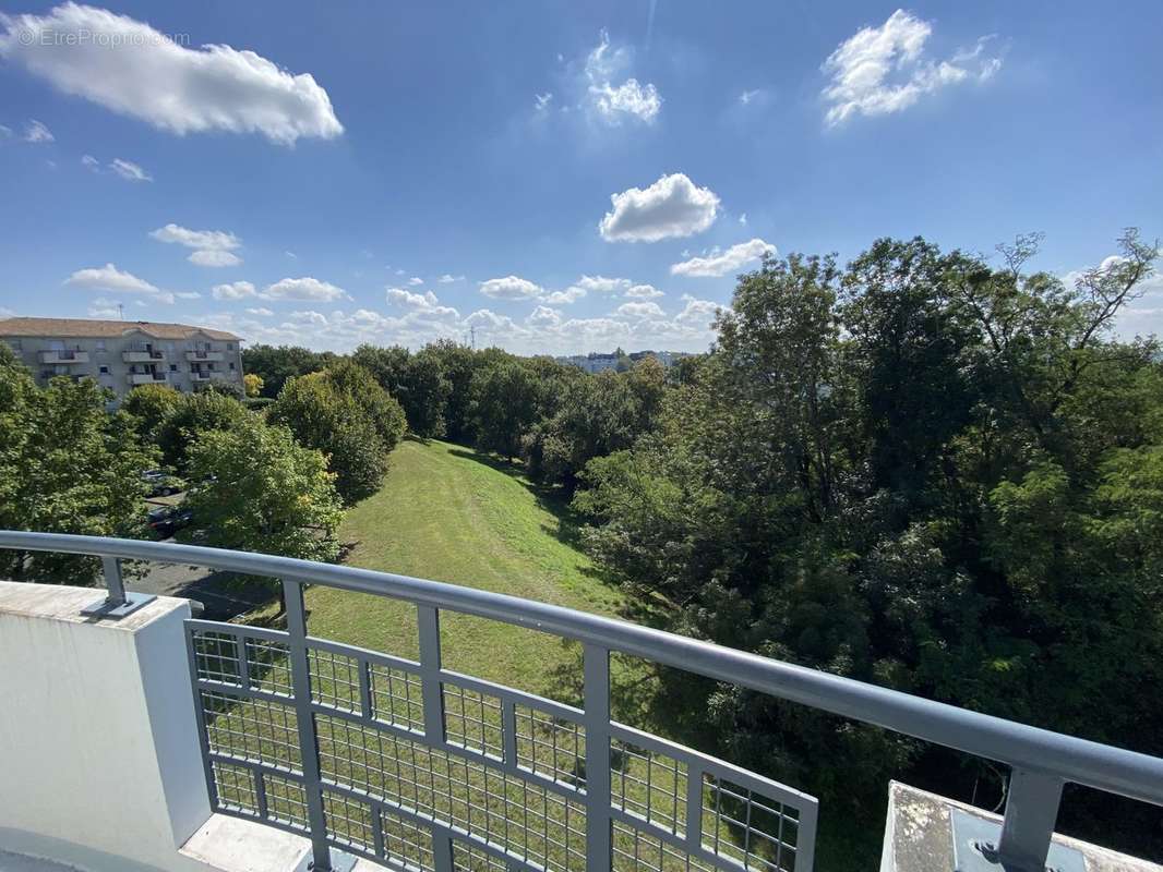 Appartement à CENON