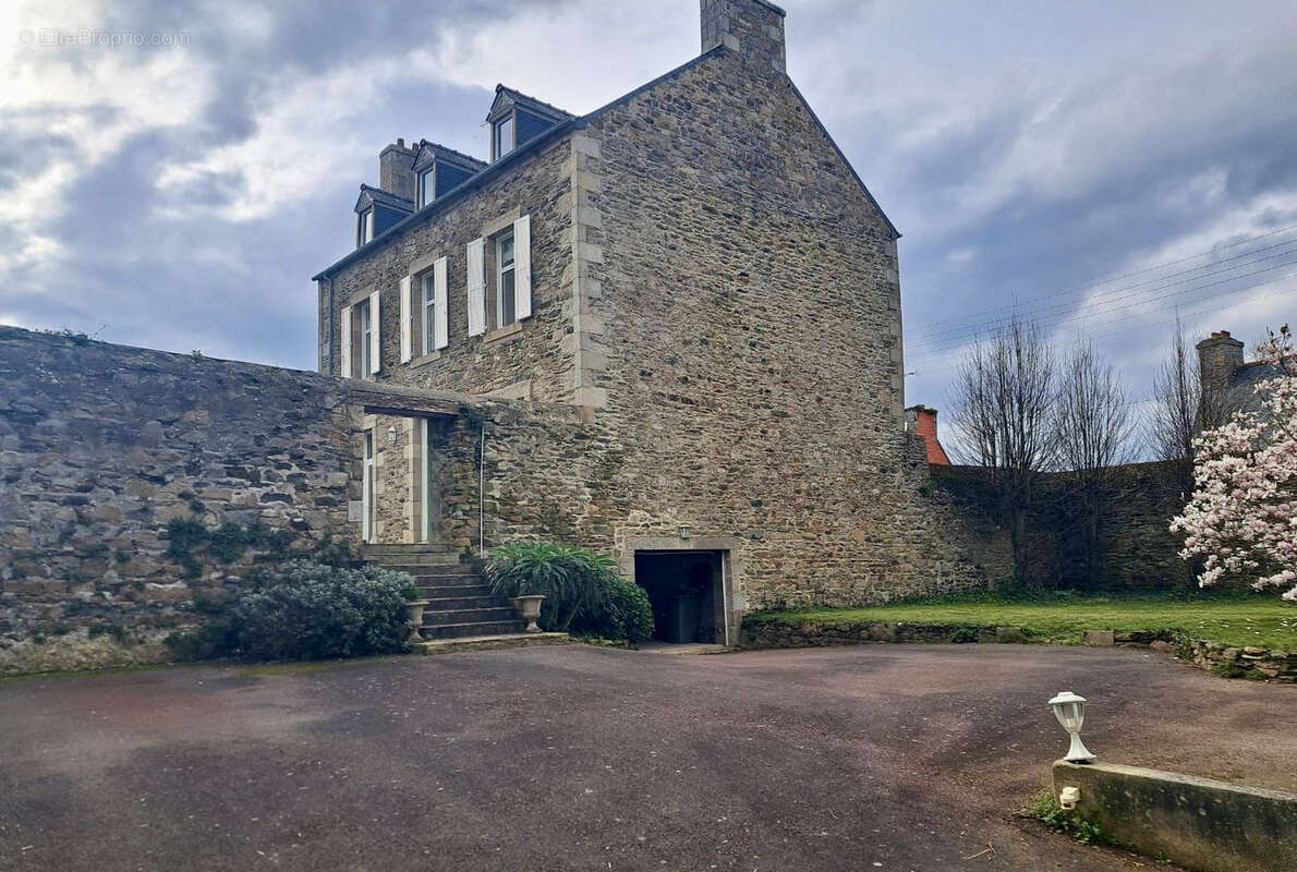 Maison à TREGUIER