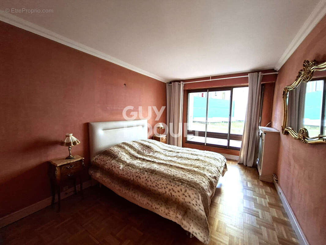 Appartement à PARIS-12E