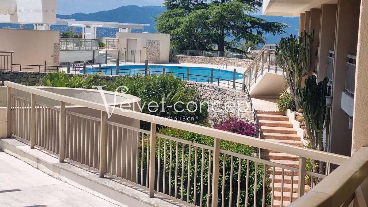 Appartement à LE CANNET