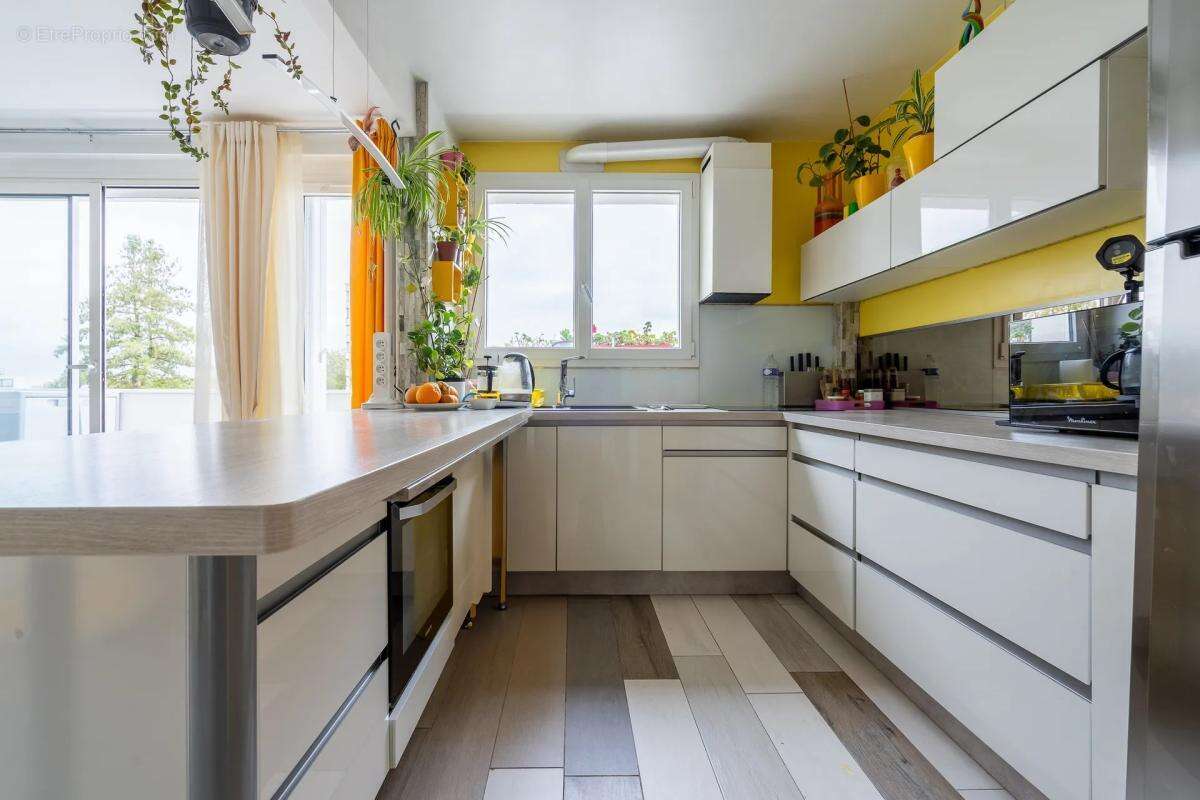 Appartement à ROSNY-SOUS-BOIS