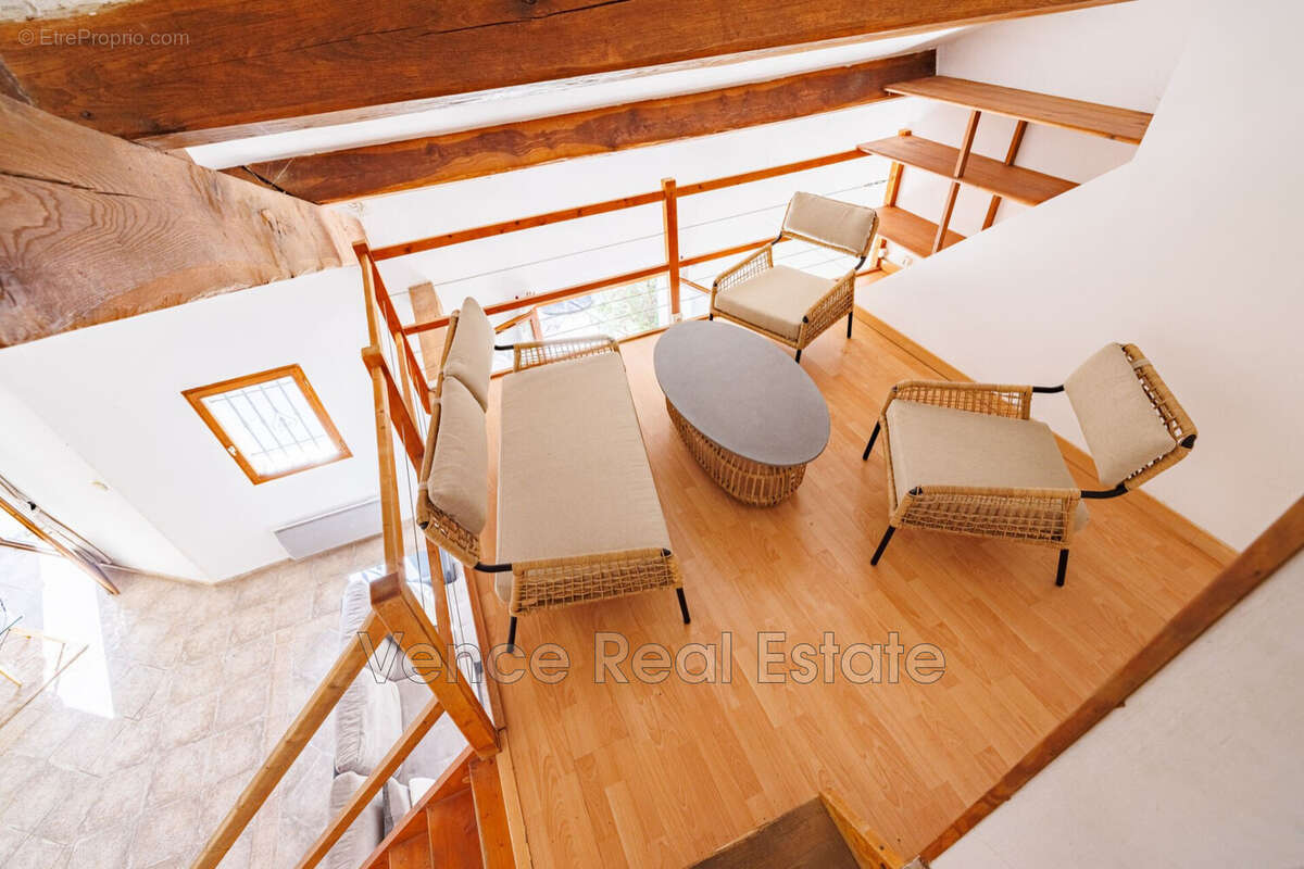 Maison 136 m² à Tourrettes-Sur-Loup  - photo 7