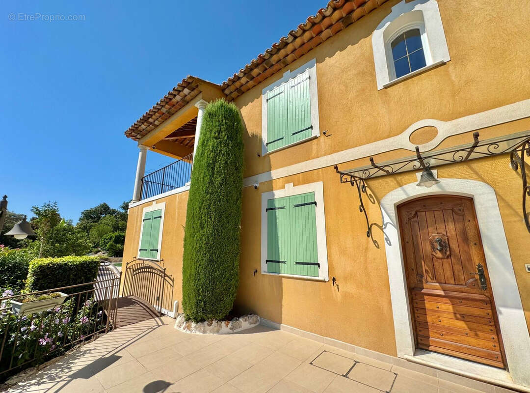 Maison à MONTAUROUX