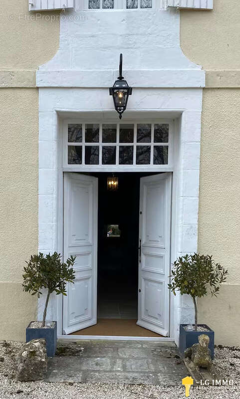 Maison à SAINT-SIGISMOND-DE-CLERMONT