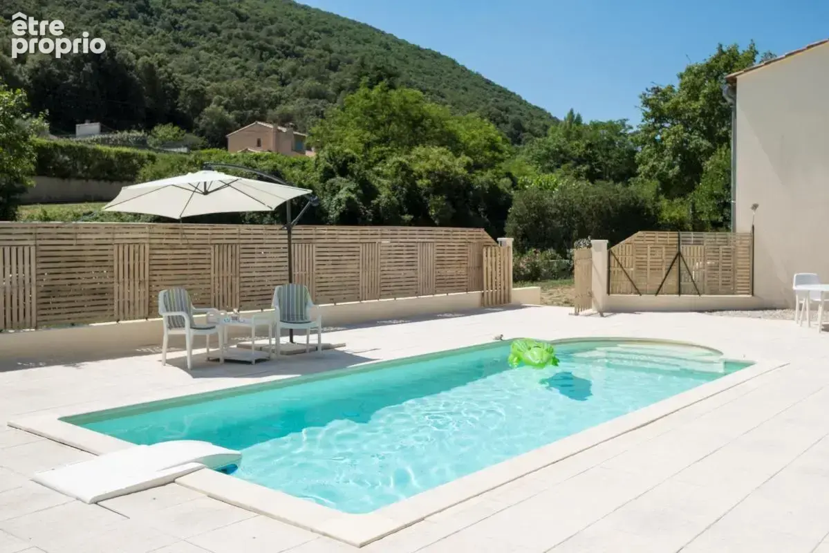 Saint-Jean-du-Pin – Maison ancienne de 100 m² avec piscine sur 2040 m² de terrain, au calme à proximité d’Alès - photo 2