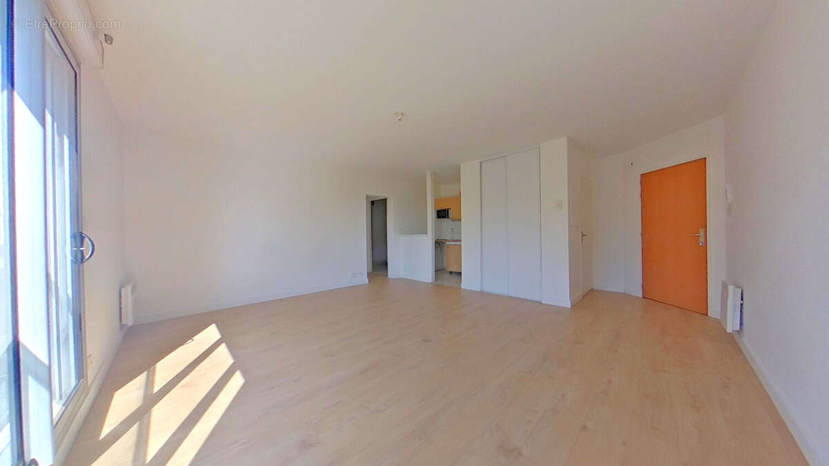 Appartement T2 50m2 Rond Point de Rennes - La Perverie - photo 2