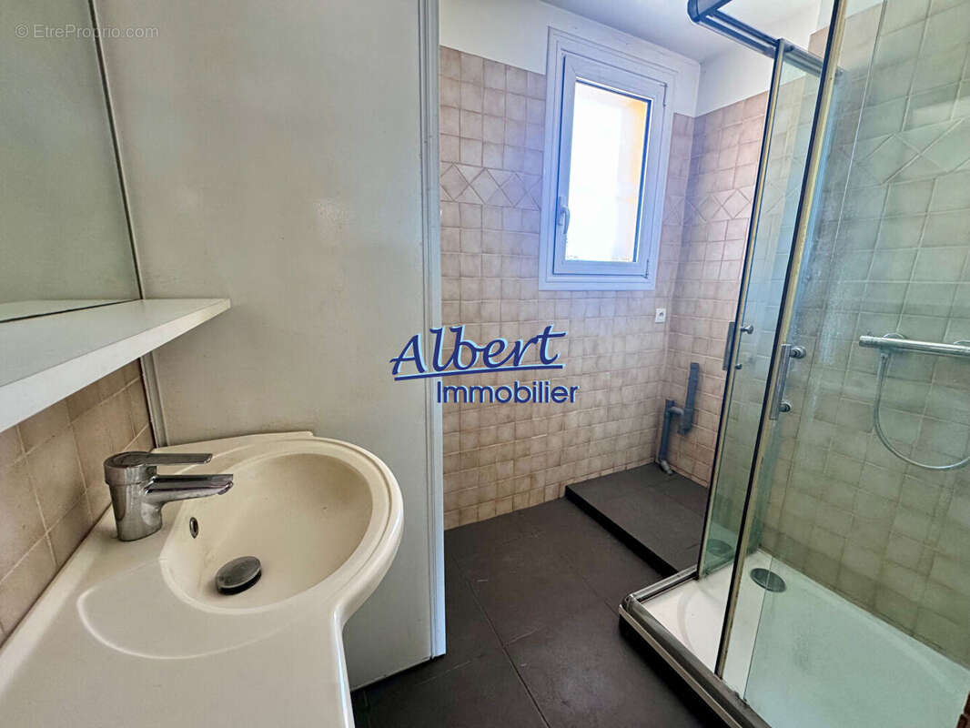 Appartement à SIX-FOURS-LES-PLAGES