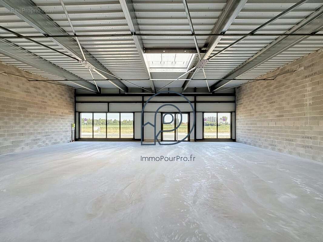 Commerce 148 m² à Erquinghem-Lys  - photo 5