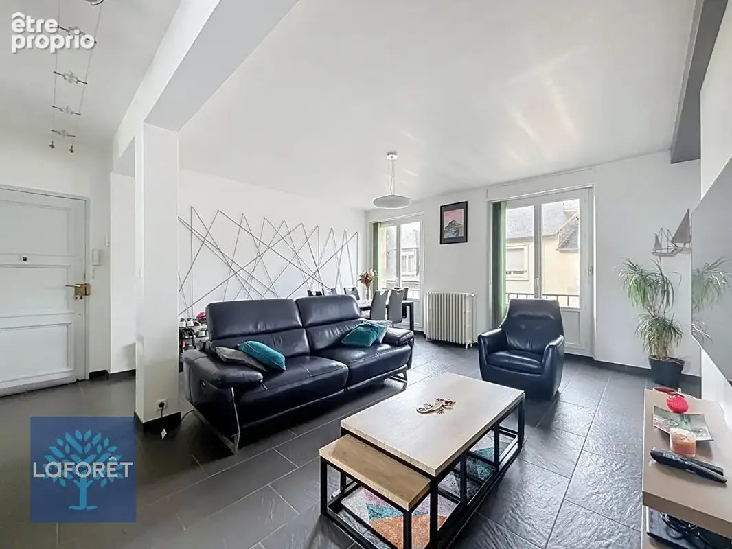 Appartement Fougeres  3 pièce(s) 81 m2 - photo 1