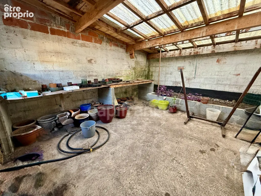 Maison de caractère avec piscine et nombreuses dépendances dans un environnement paisible - photo 20