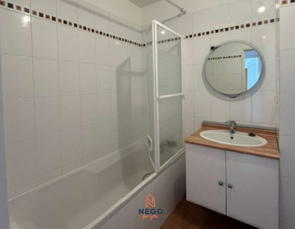 T3  de 67 m2 face au château - photo 4