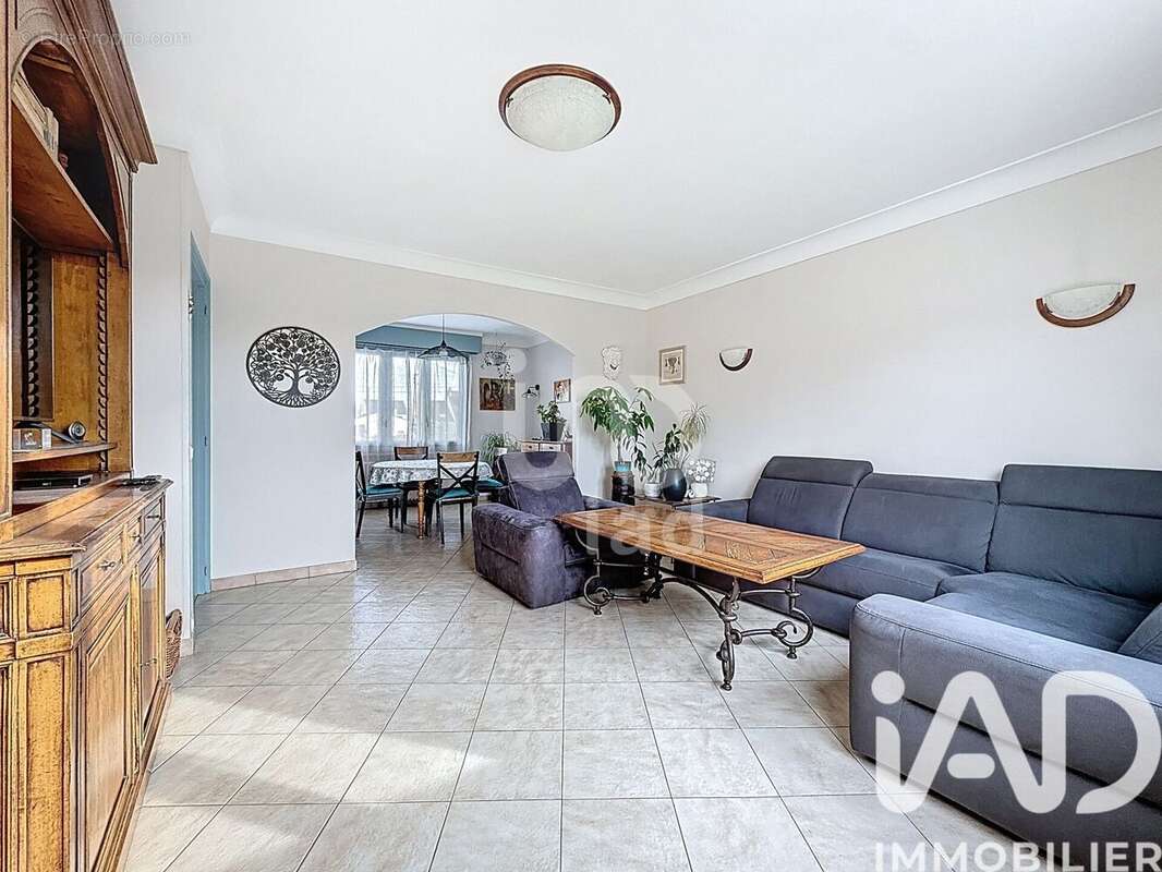 Photo 3 - Maison à PONTAULT-COMBAULT